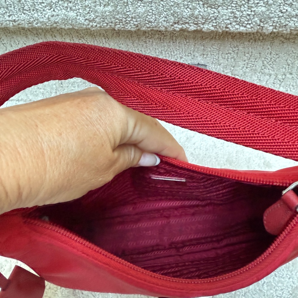 Nylon Re edition Shoulder bag in Red Nylon - Picture 12 of 16